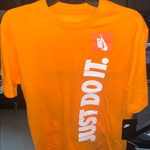 Medium orange/yellow men’s Nike Just Do It Shirt